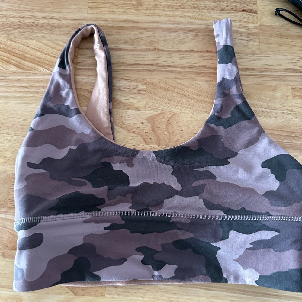 Lululemon sports bra